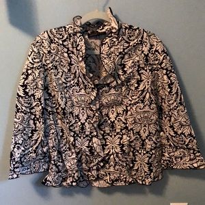 Women’s button up long sleeve blouse
